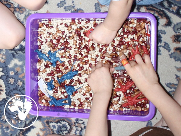 American Revolution Sensory Bin - a simple sensory bin made with beans and plastic figures for the American and British size of the war. 3Dinosaurs.com
