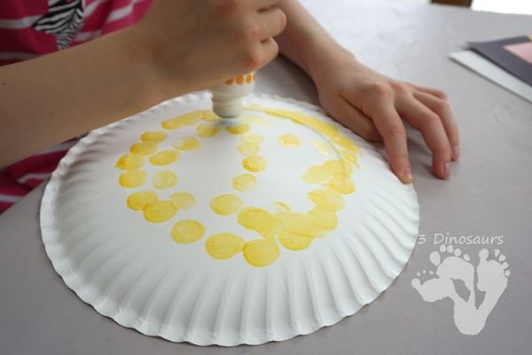 Easy To Make: Paper Plate Lion | 3 Dinosaurs